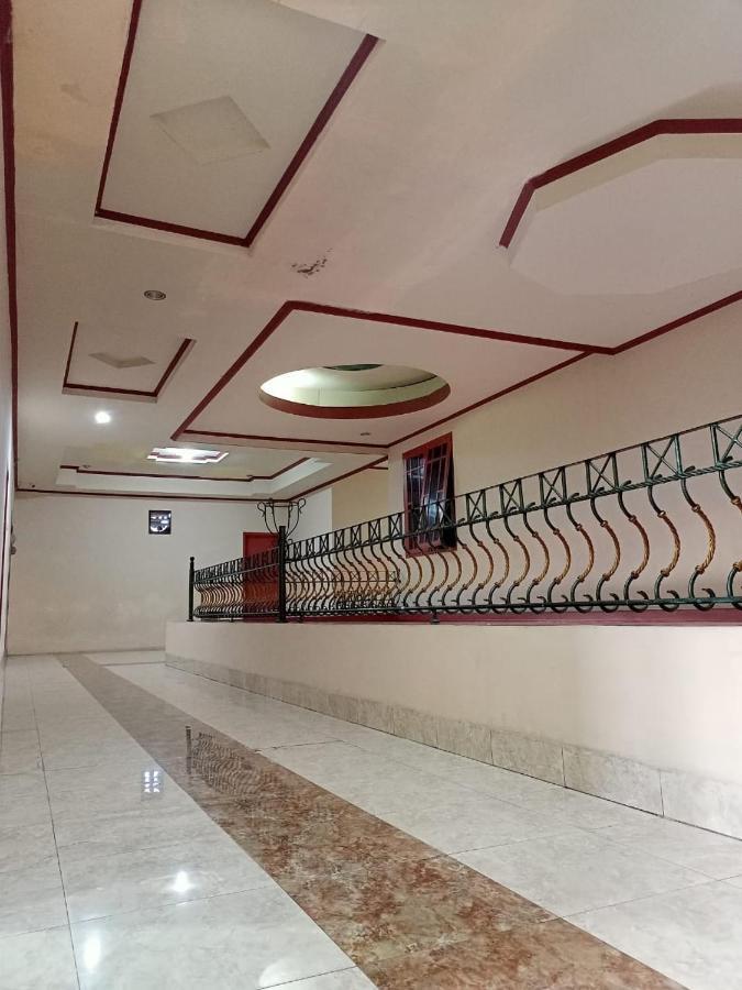 Hotel Nusa Indah Palopo Bagian luar foto